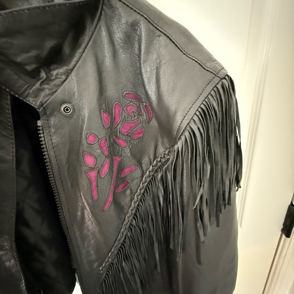 Women's Black Leather Fringe Jacket - Picture 4 of 13